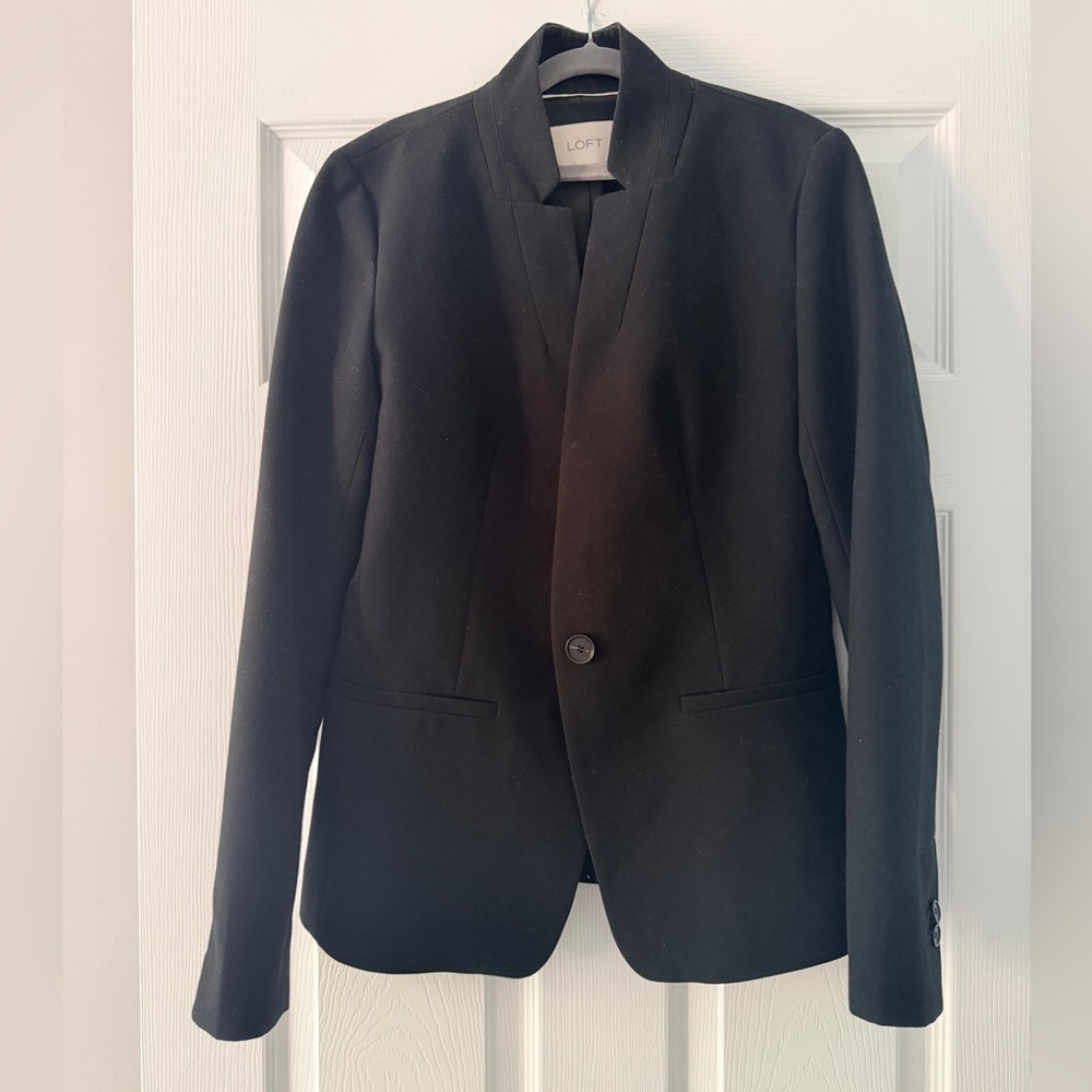 LOFT Women's Black Blazer Jacket size 2